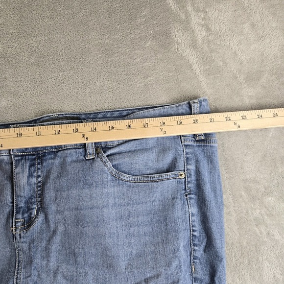 Torrid Jeans Womens 22R (40x29) Blue Denim Skinny Stretchy Distressed Slimming - Picture 3 of 15